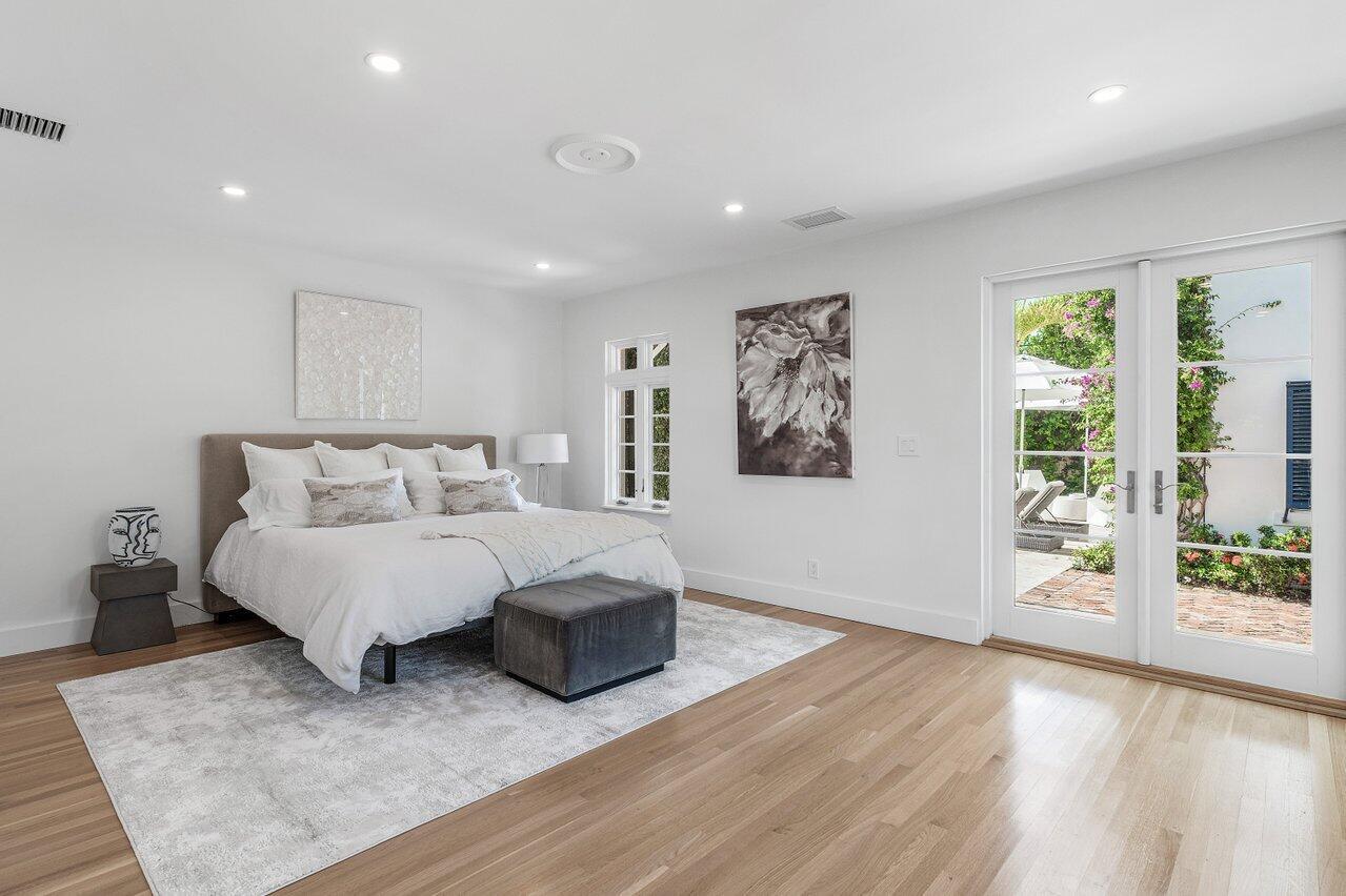 306 Cordova Road