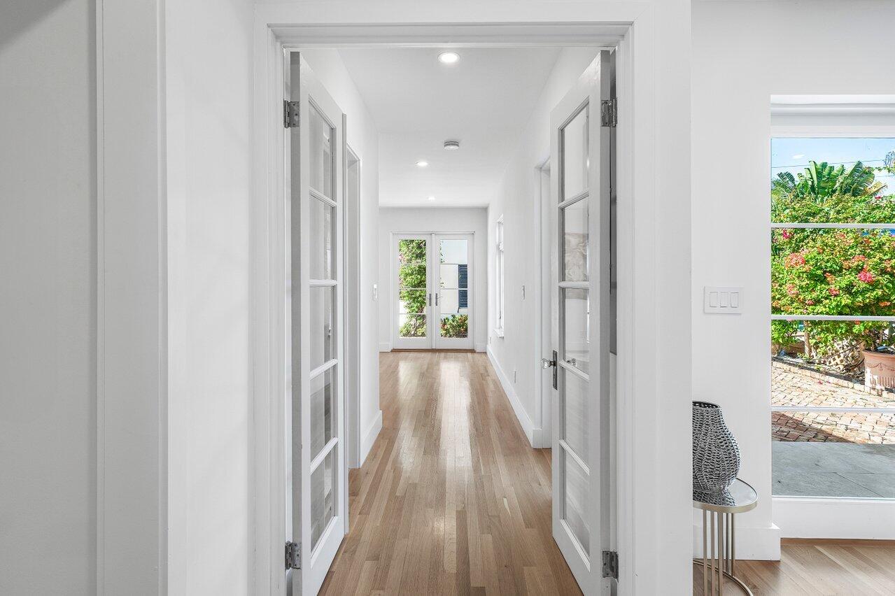 306 Cordova Road