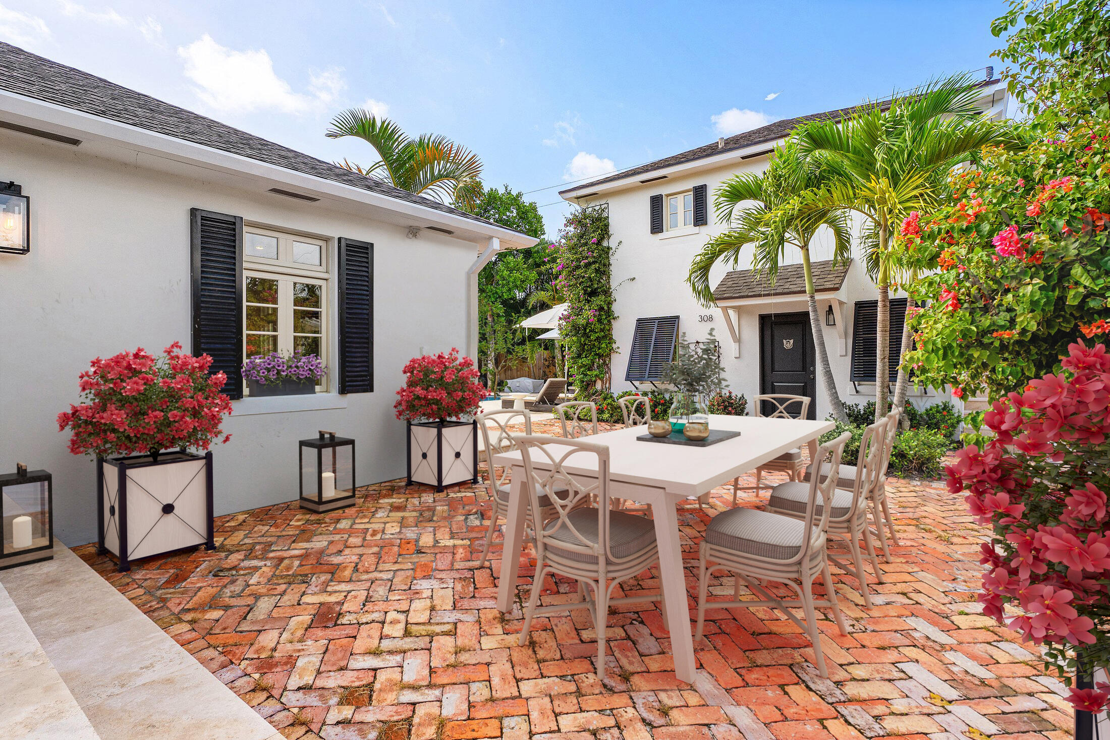 306 Cordova Road