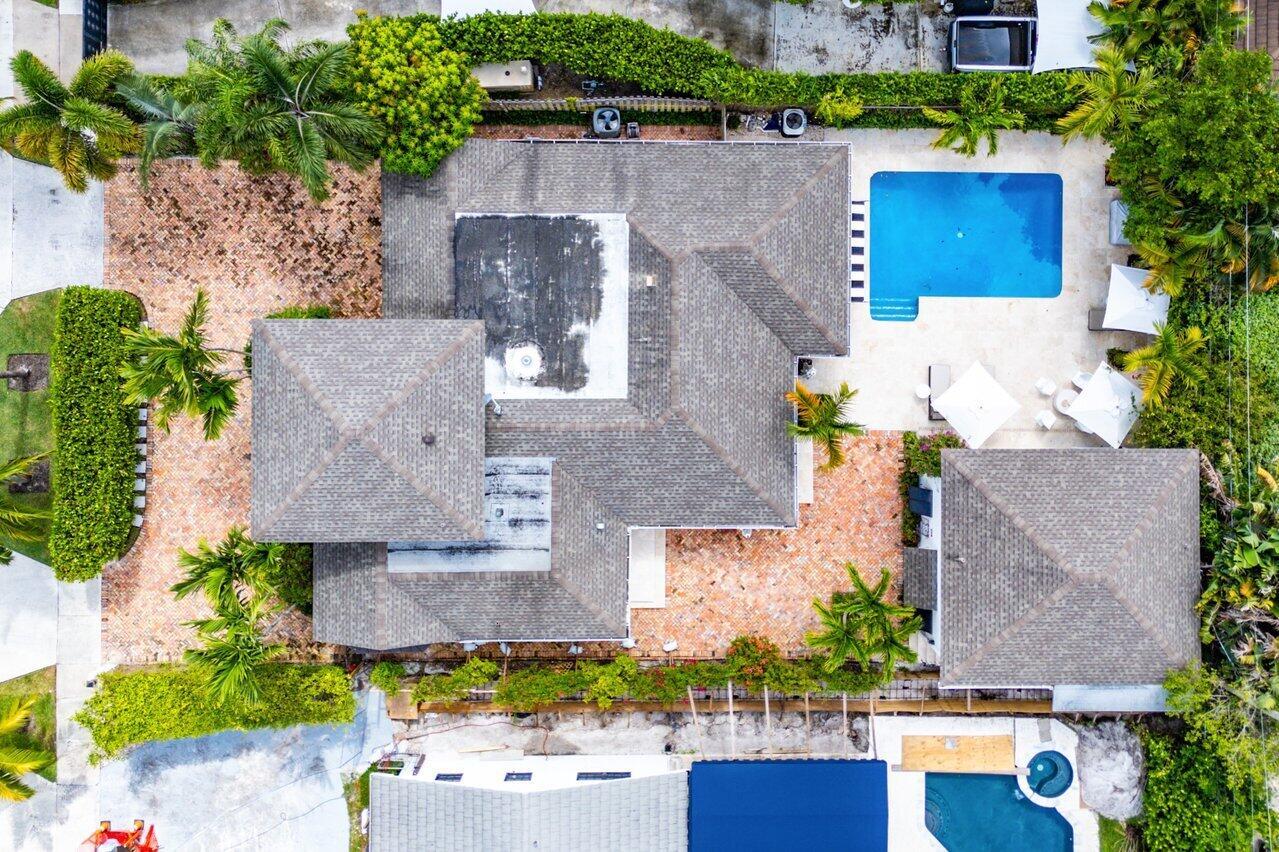 306 Cordova Road