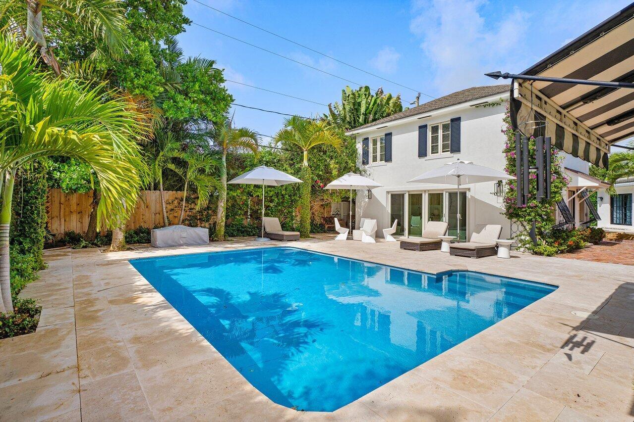 306 Cordova Road