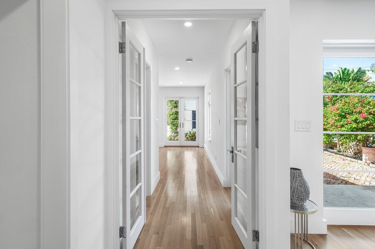 306 Cordova Road
