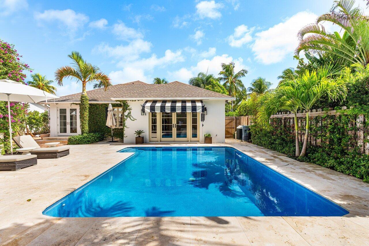 306 Cordova Road