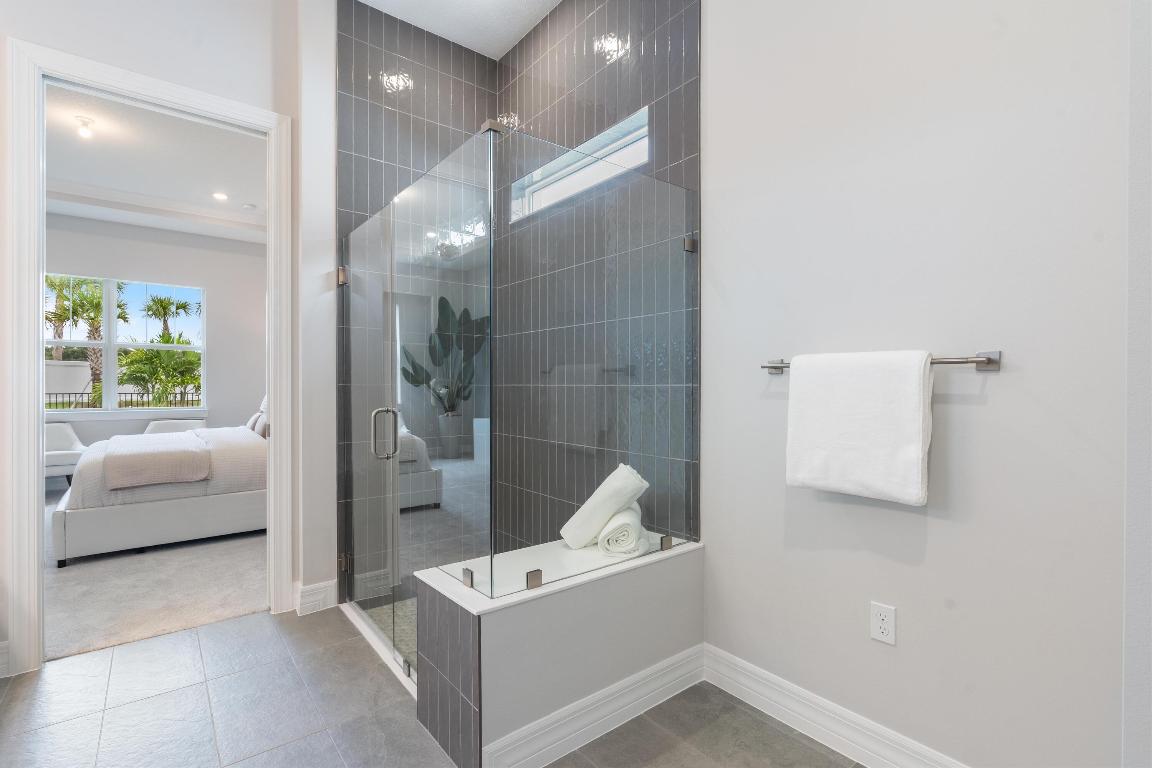 10546 Northbrook Circle