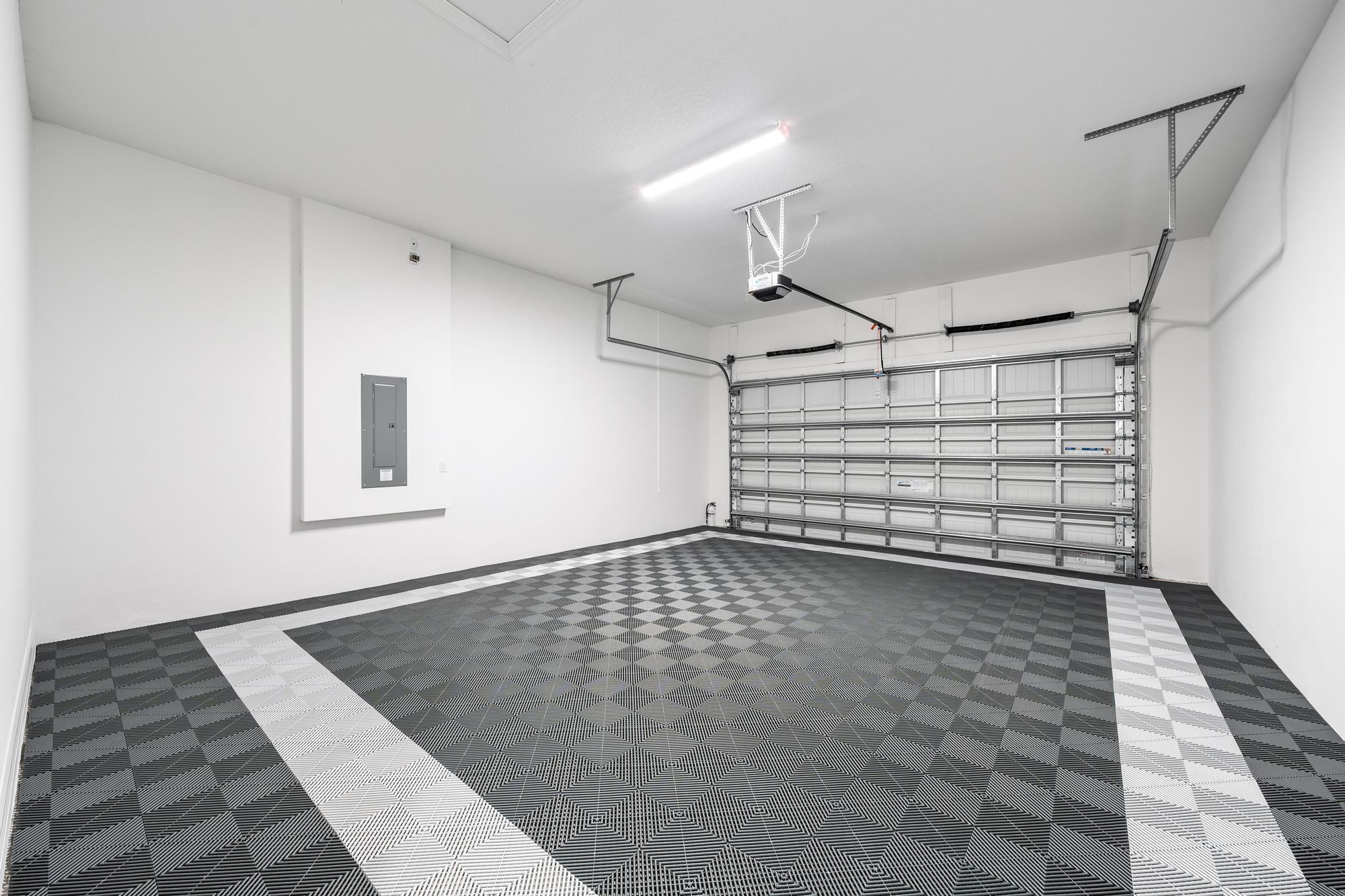 10546 Northbrook Circle