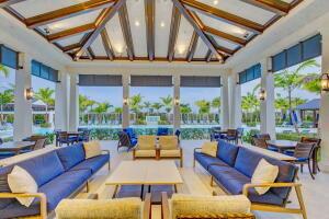 10546 Northbrook Circle