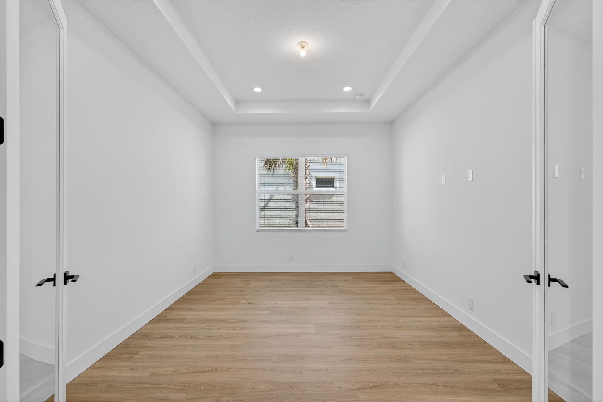 9288 Crestview Circle