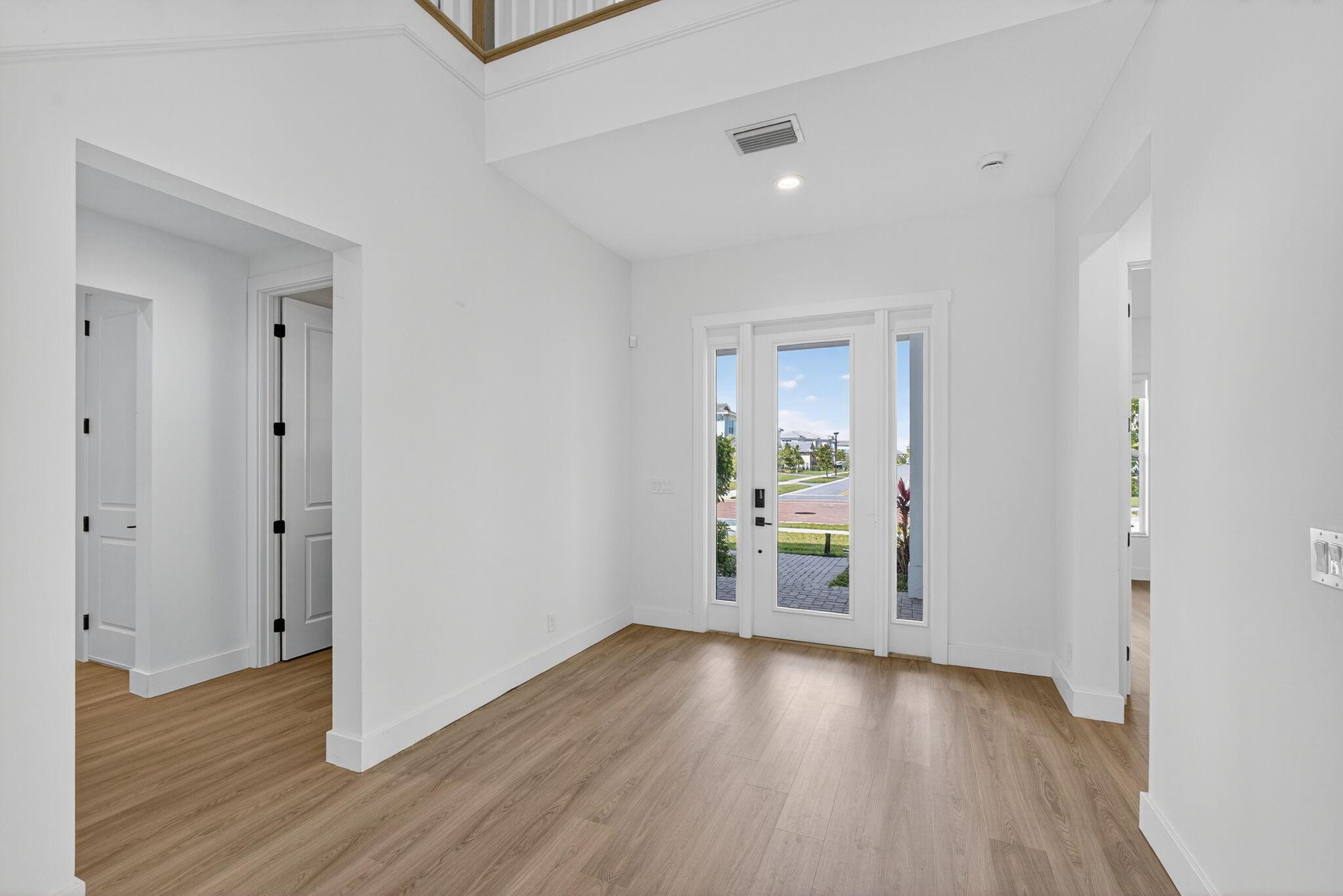 9288 Crestview Circle