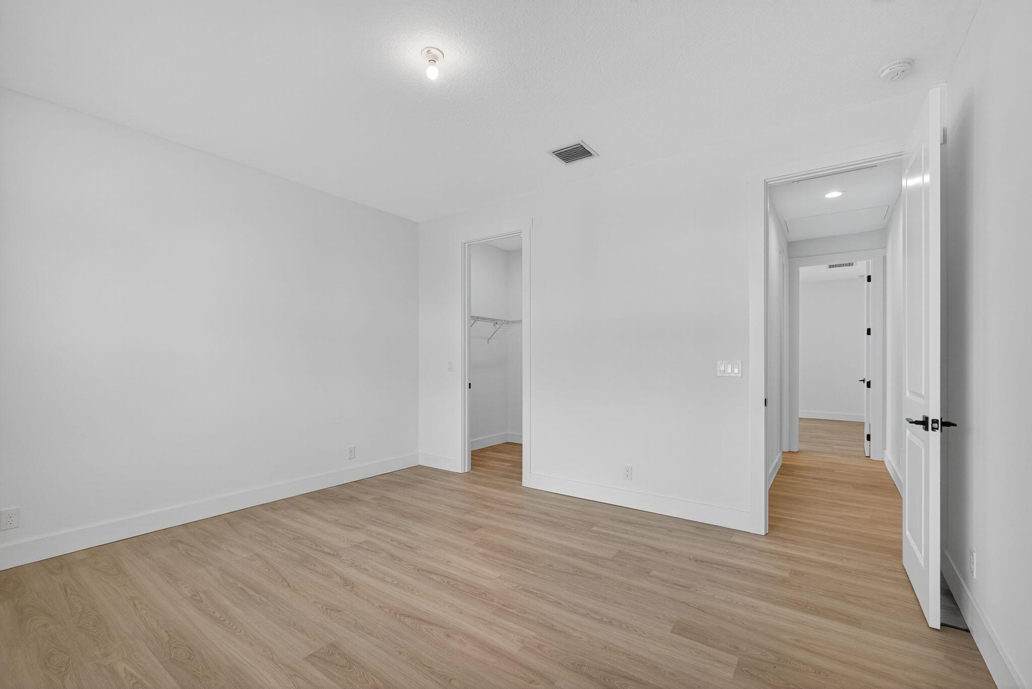 9288 Crestview Circle