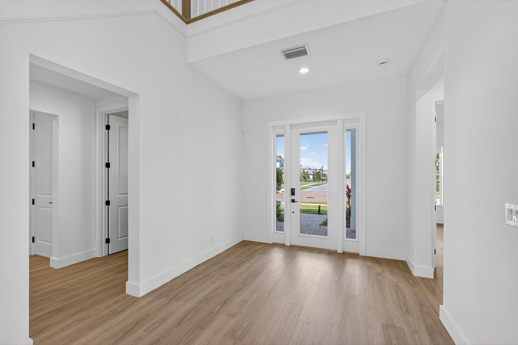 9288 Crestview Circle