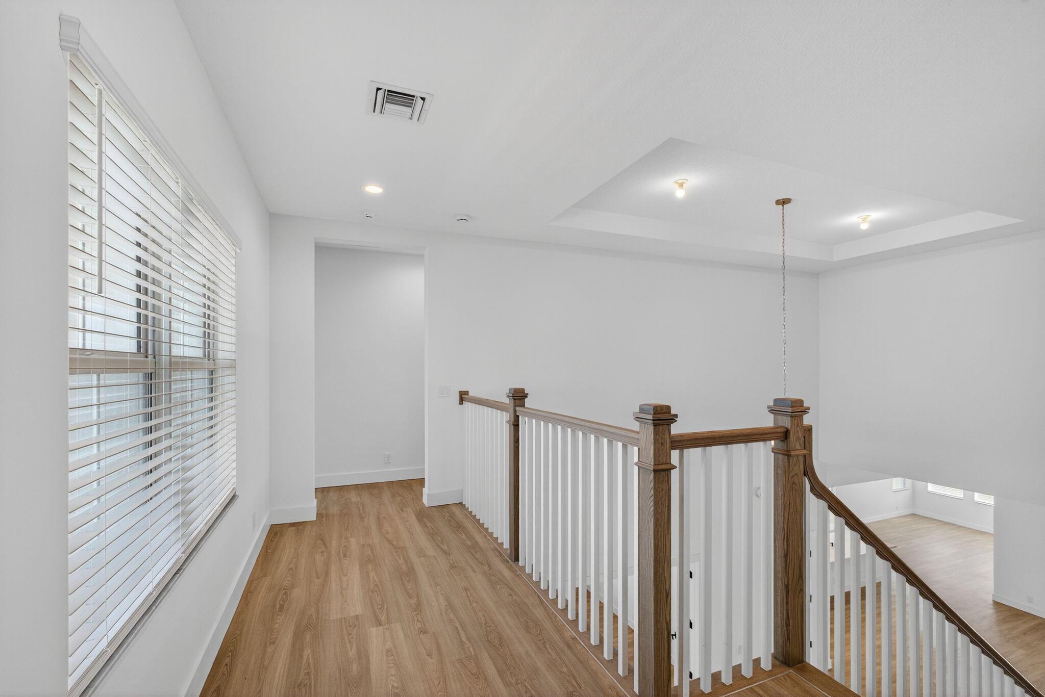 9288 Crestview Circle