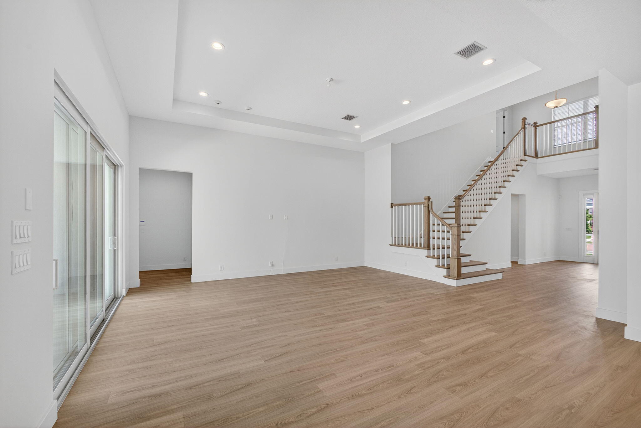 9288 Crestview Circle