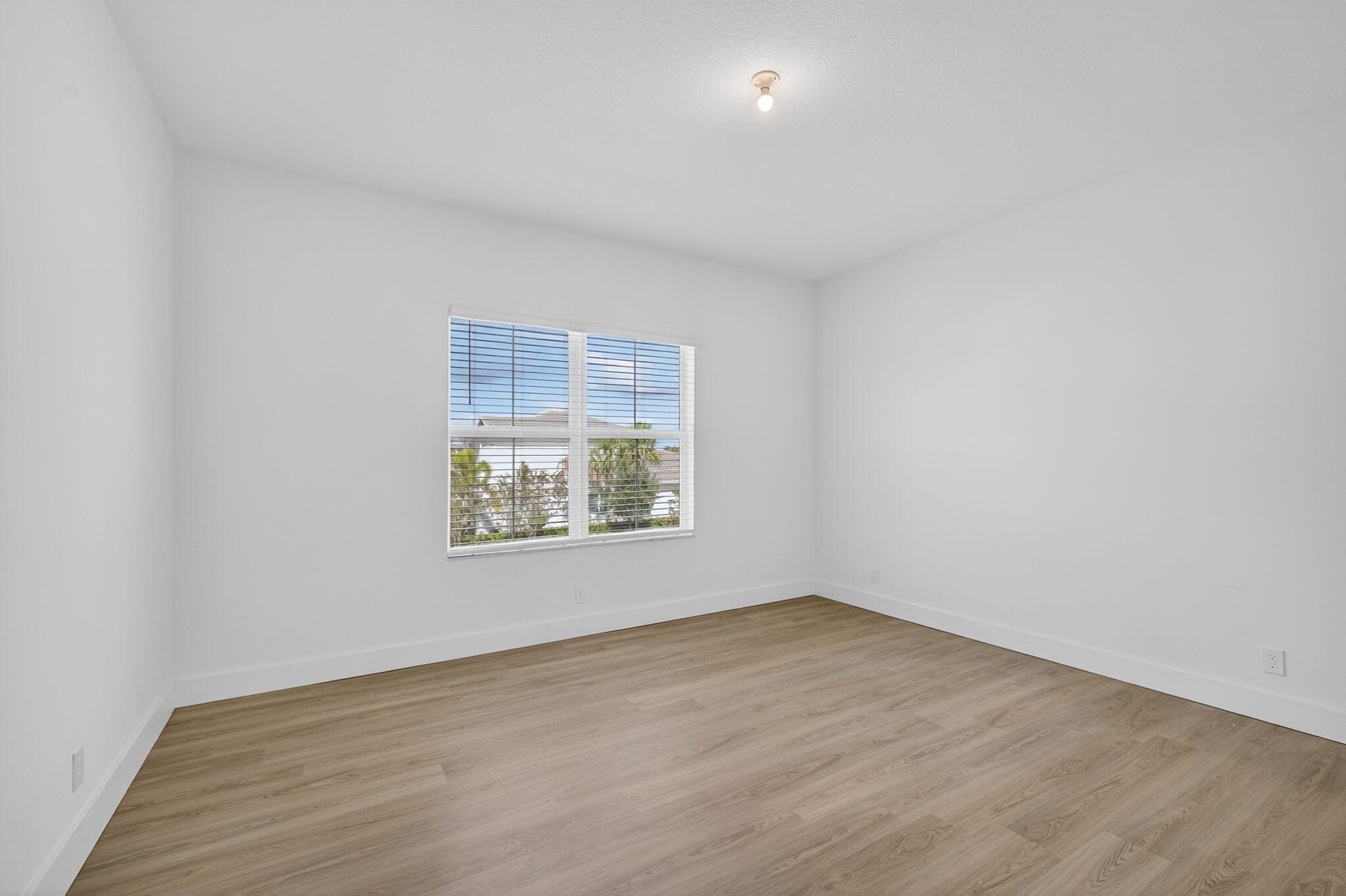 9288 Crestview Circle