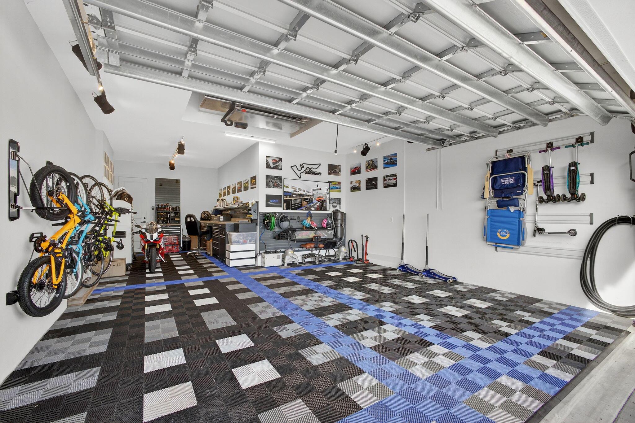 12704 Nautilus Circle