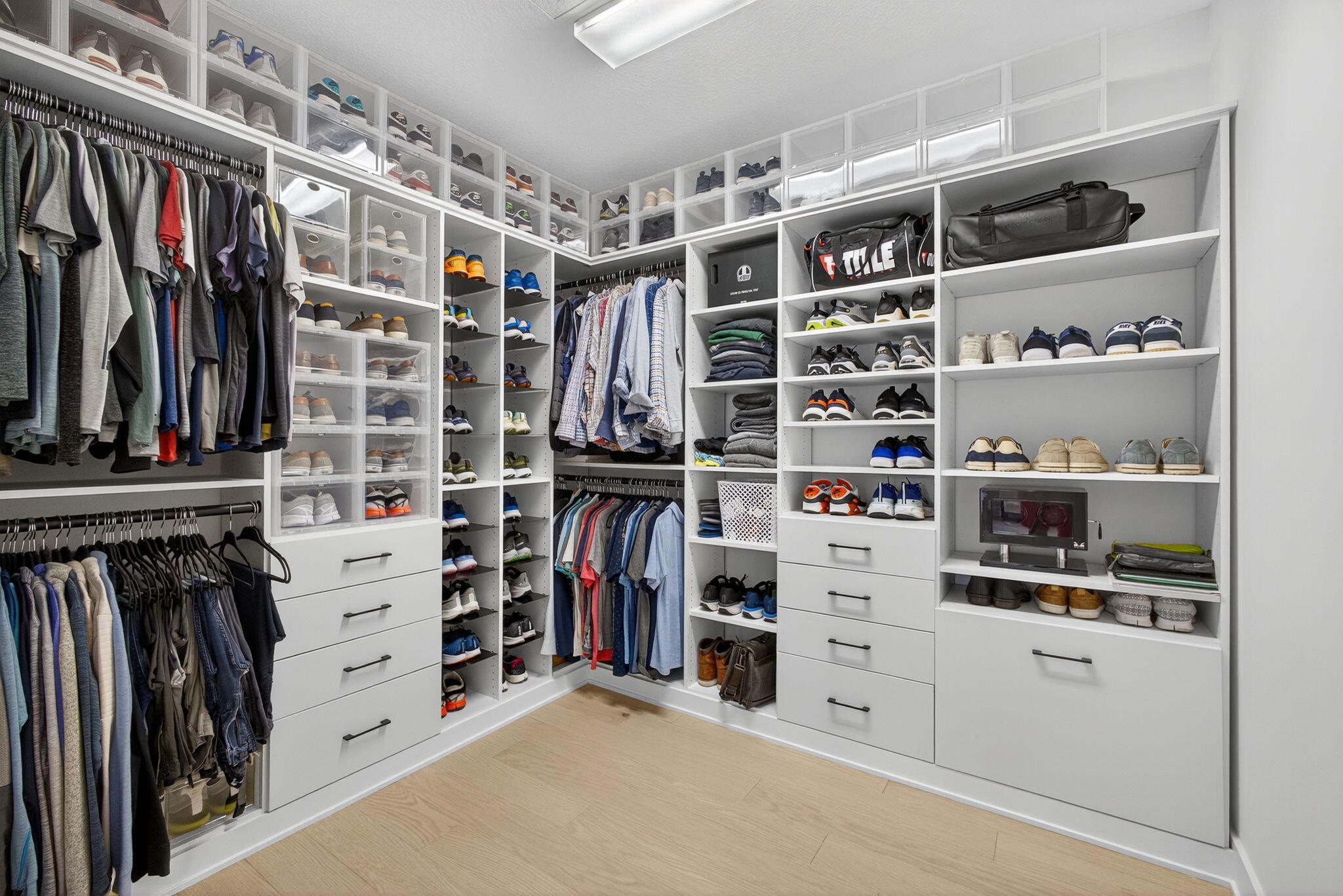 12704 Nautilus Circle