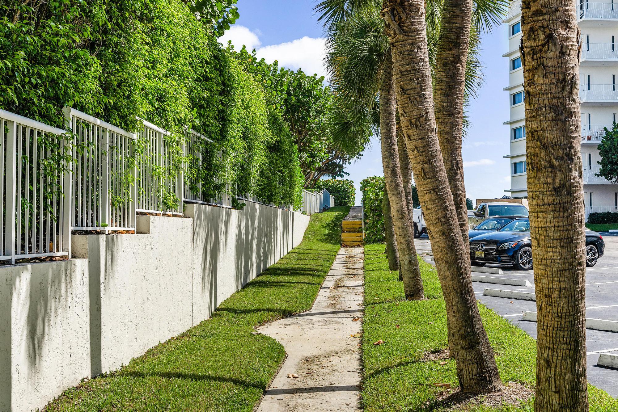 2760 S Ocean Boulevard 508