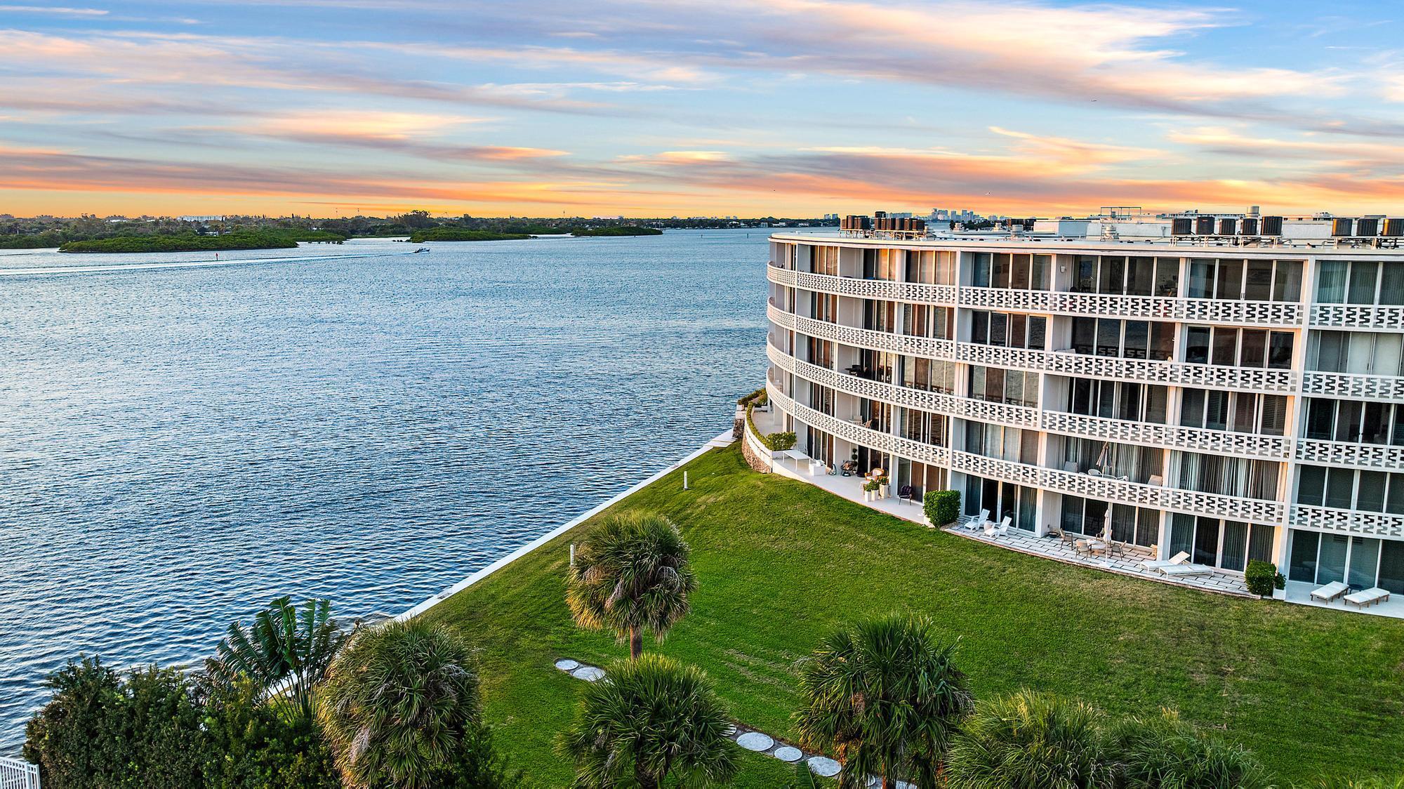 2760 S Ocean Boulevard 508