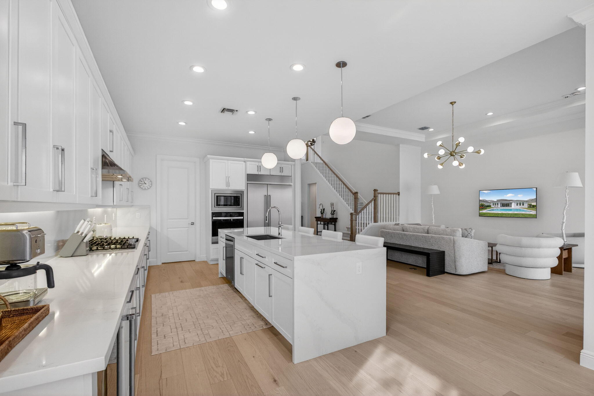 9249 Crestview Circle, Palm Beach Gardens