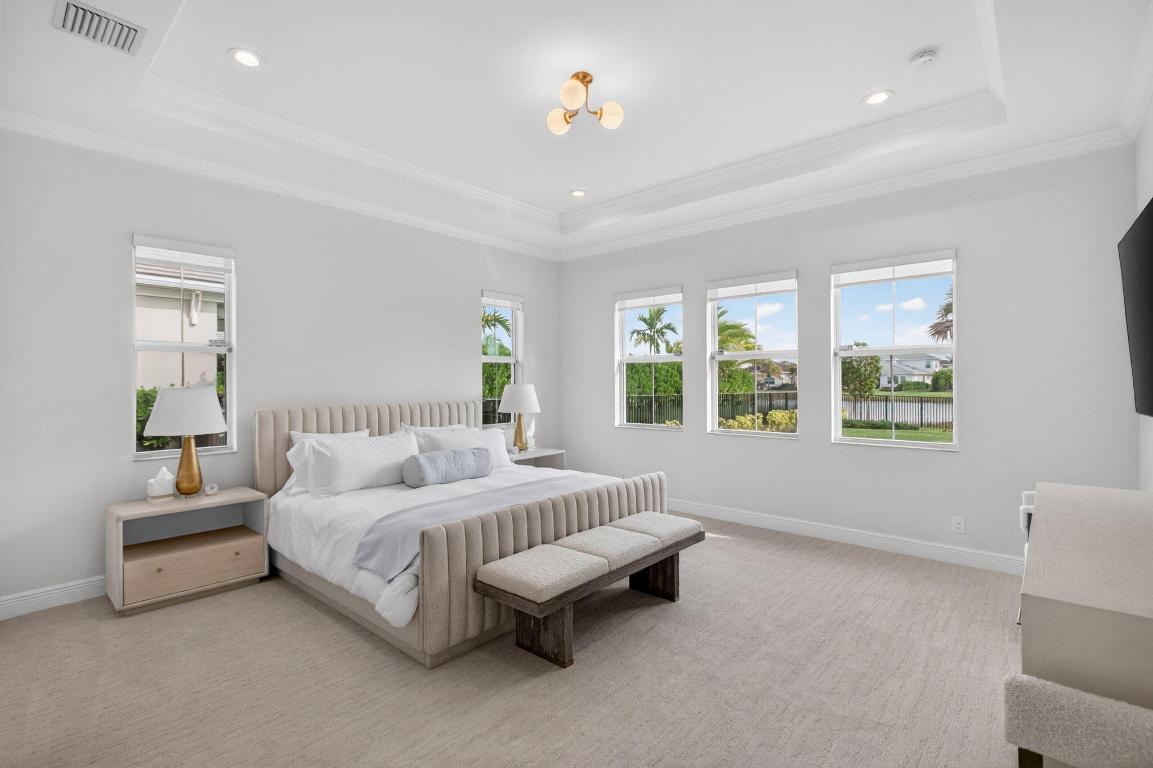 9249 Crestview Circle, Palm Beach Gardens