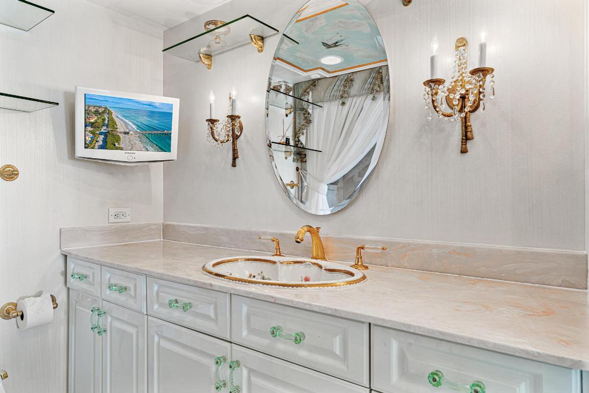 2170 Ibis Isle Road 8