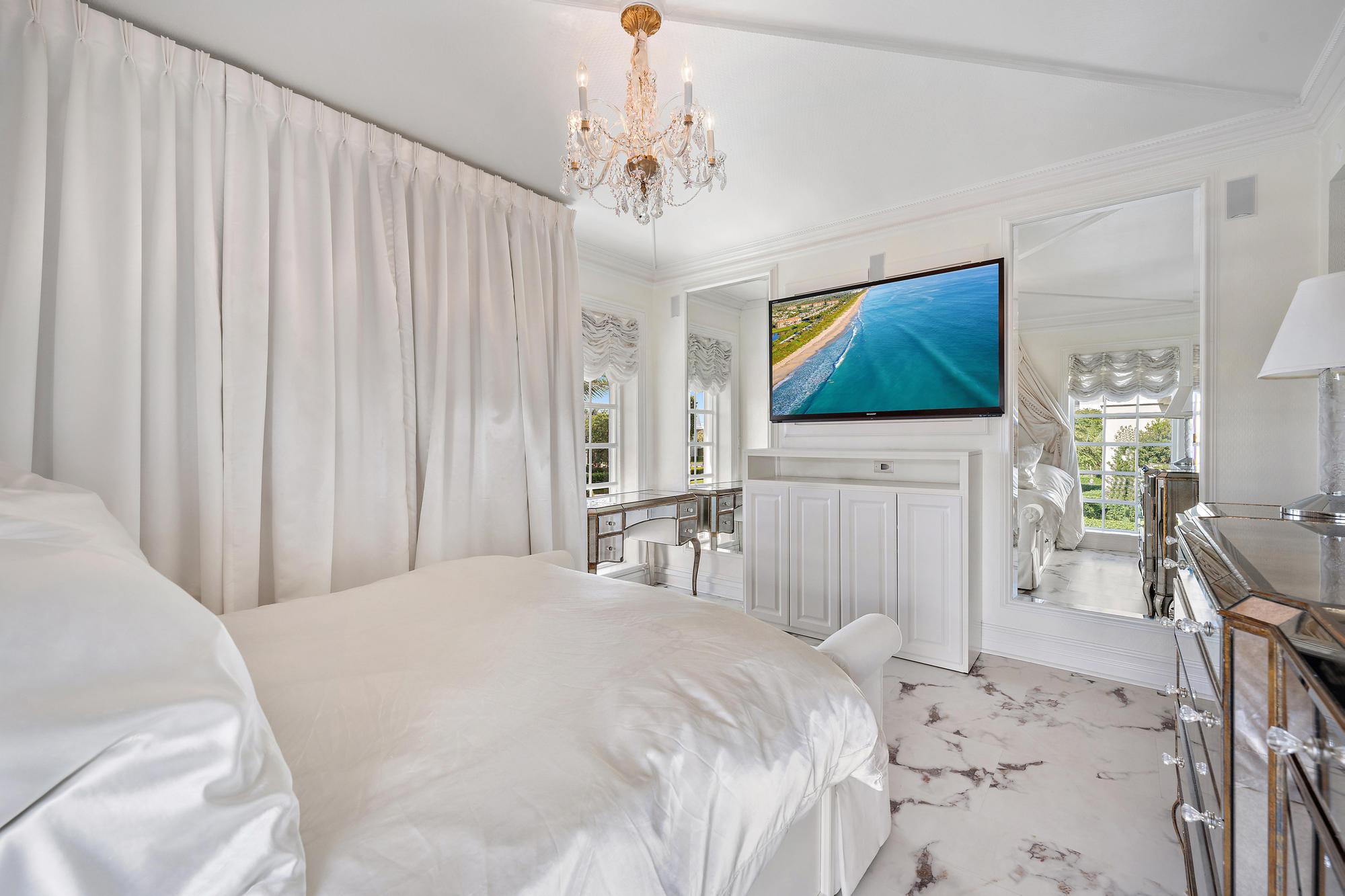 2170 Ibis Isle Road 8