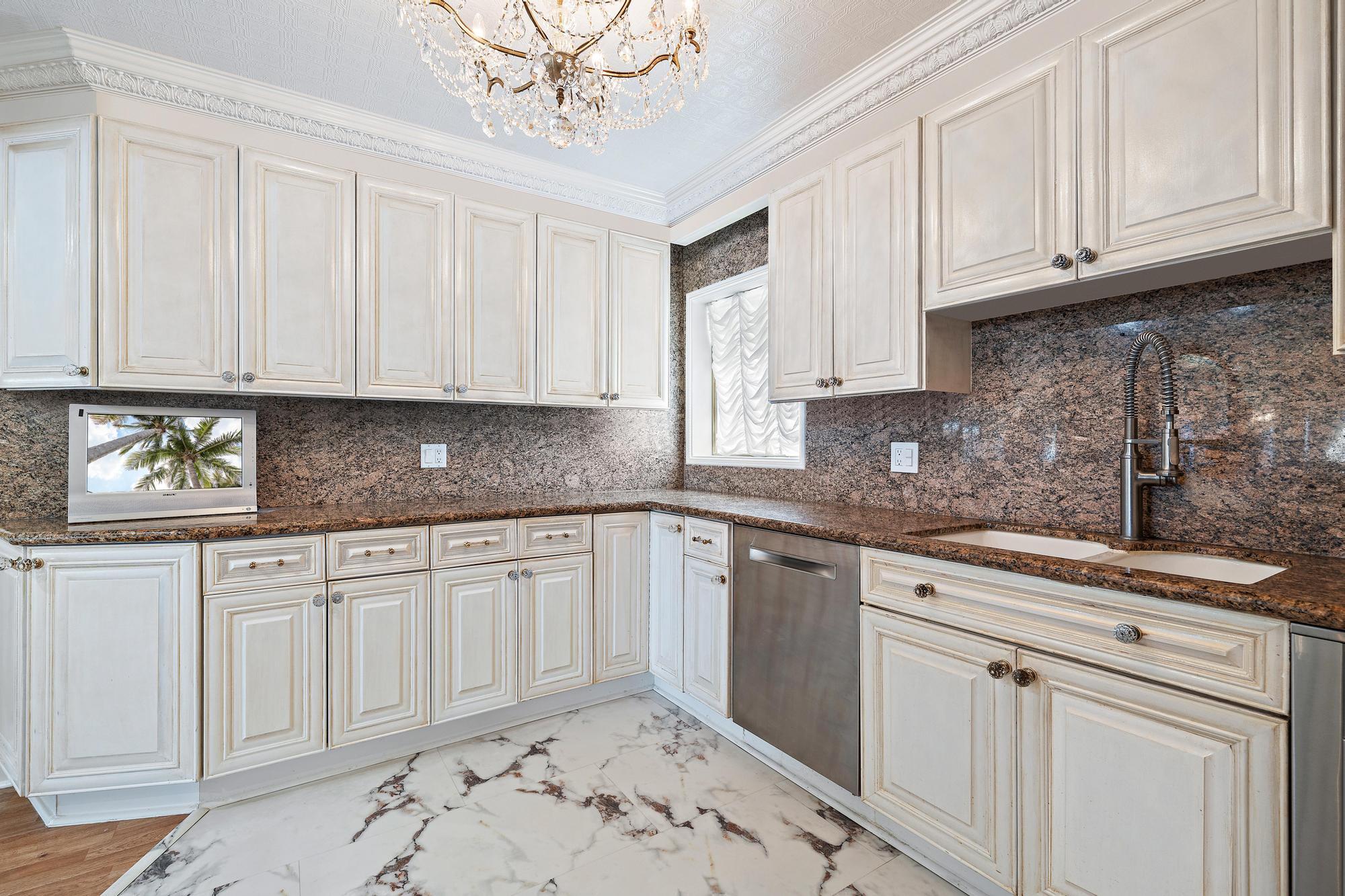 2170 Ibis Isle Road 8