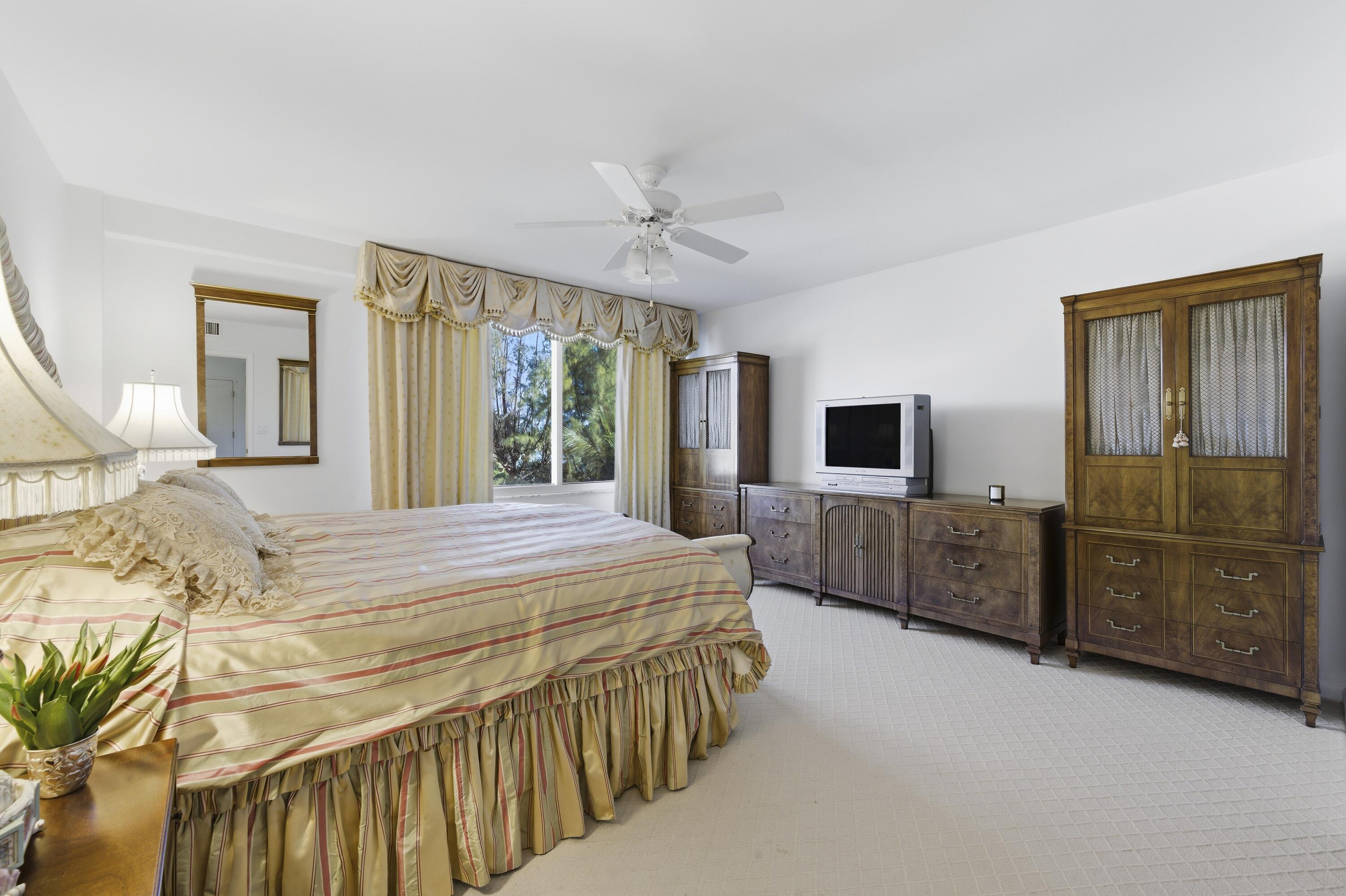 170 N Ocean Boulevard 406