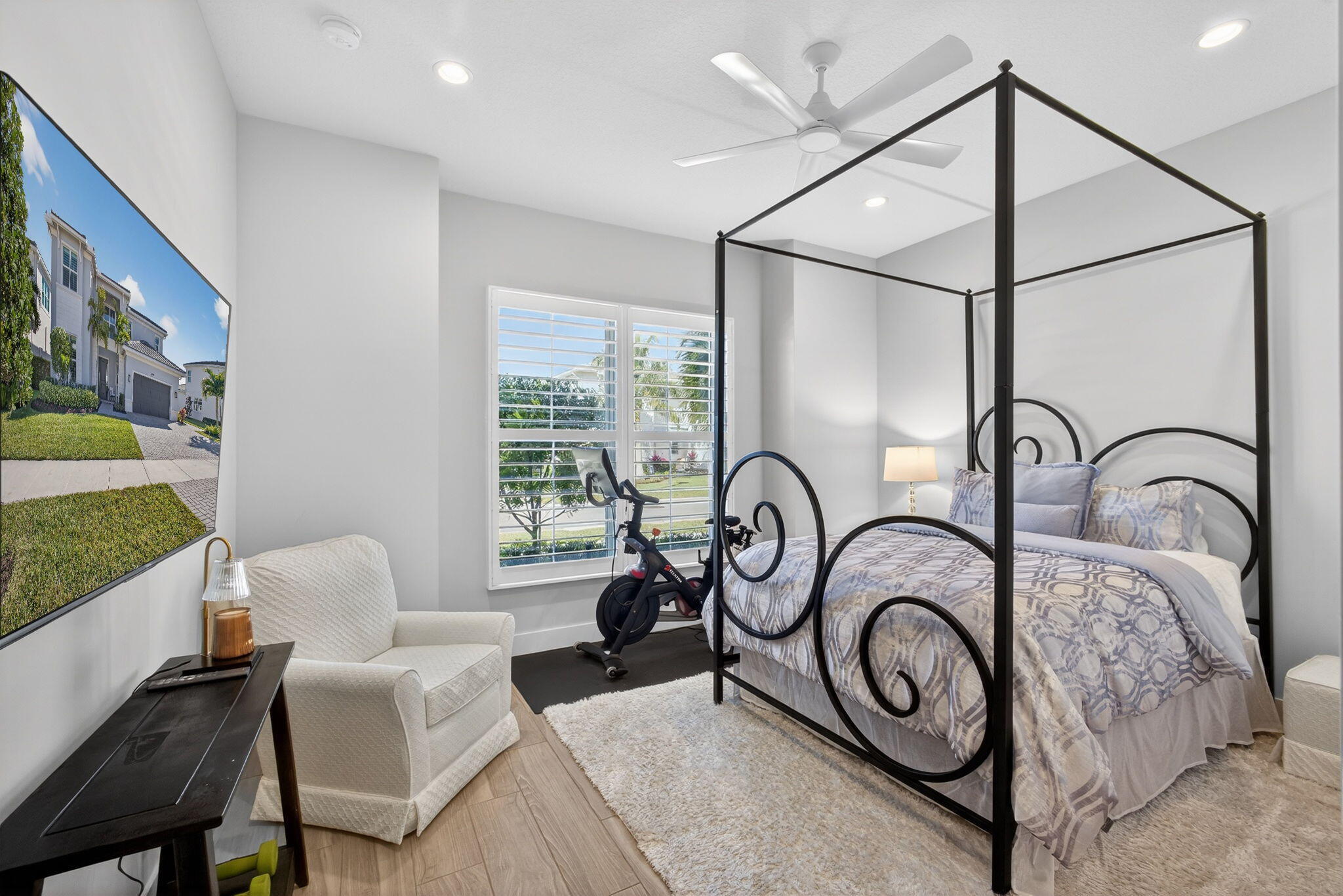 9221 Crestview Circle