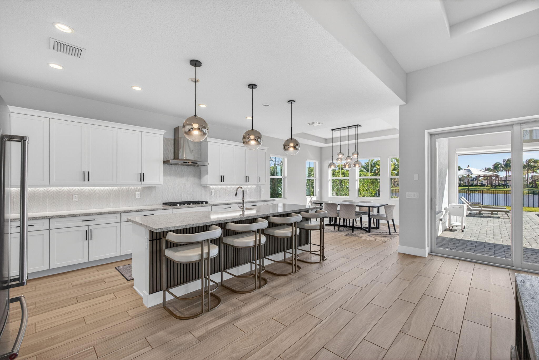 9221 Crestview Circle