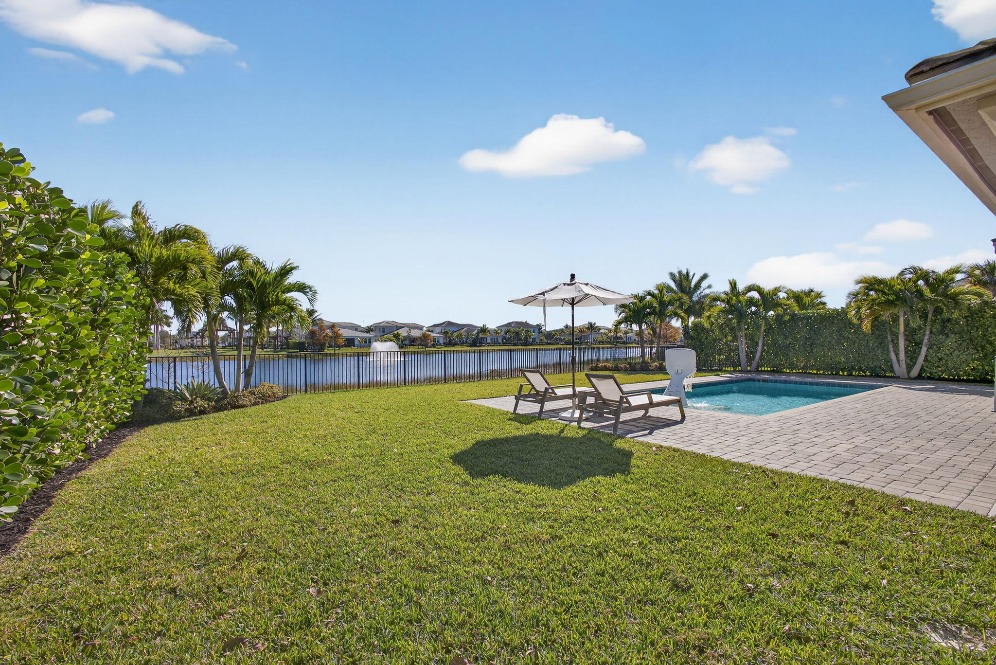 9221 Crestview Circle