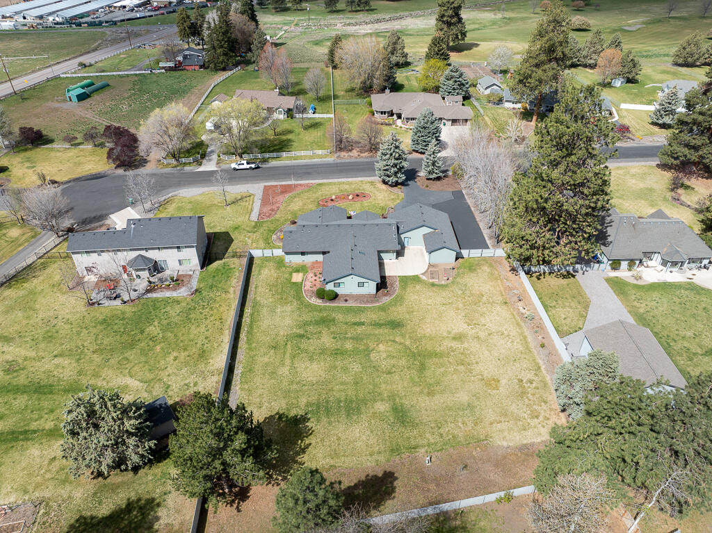 4075 Collier Lane