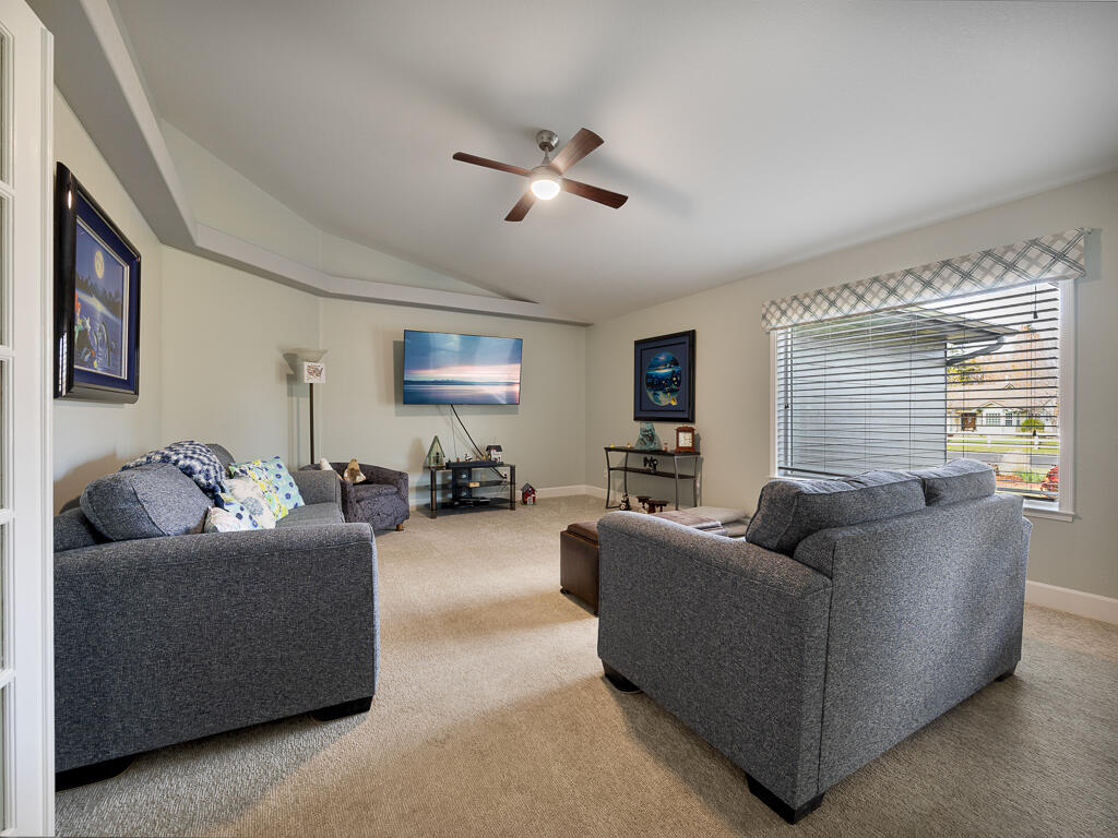 4075 Collier Lane