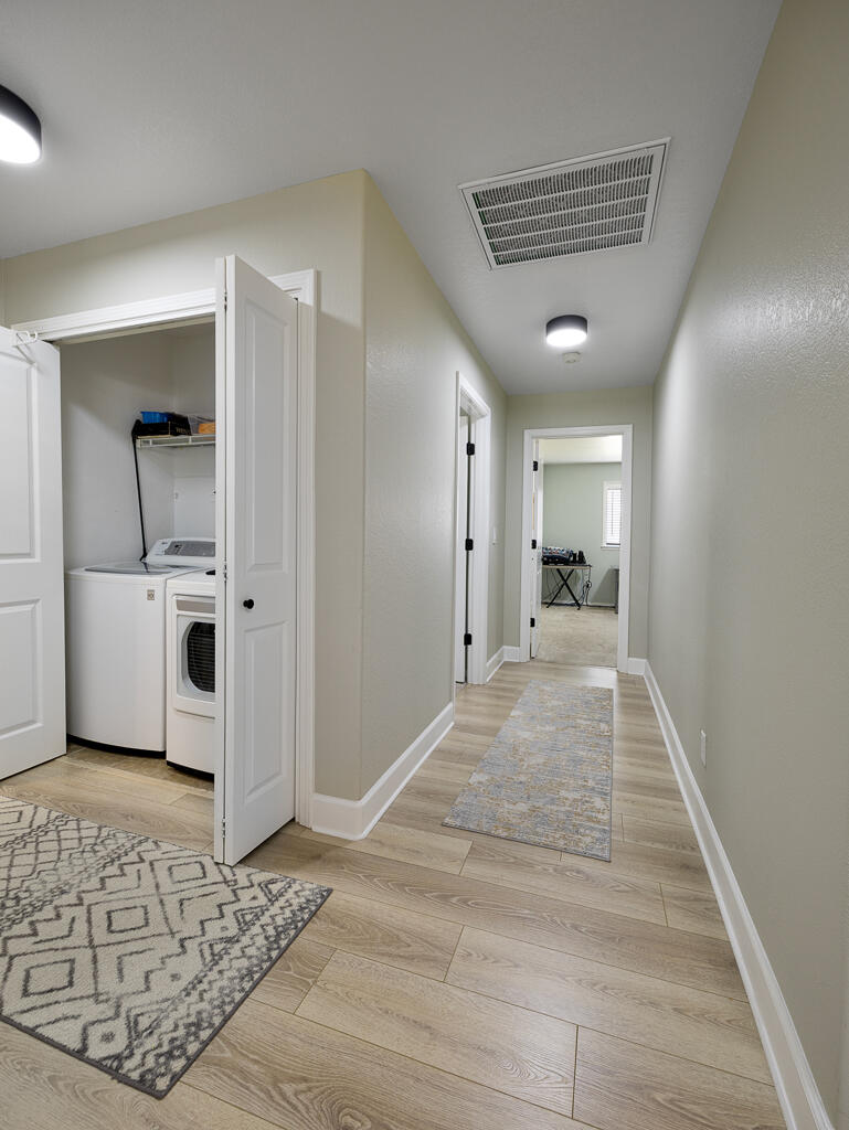4075 Collier Lane