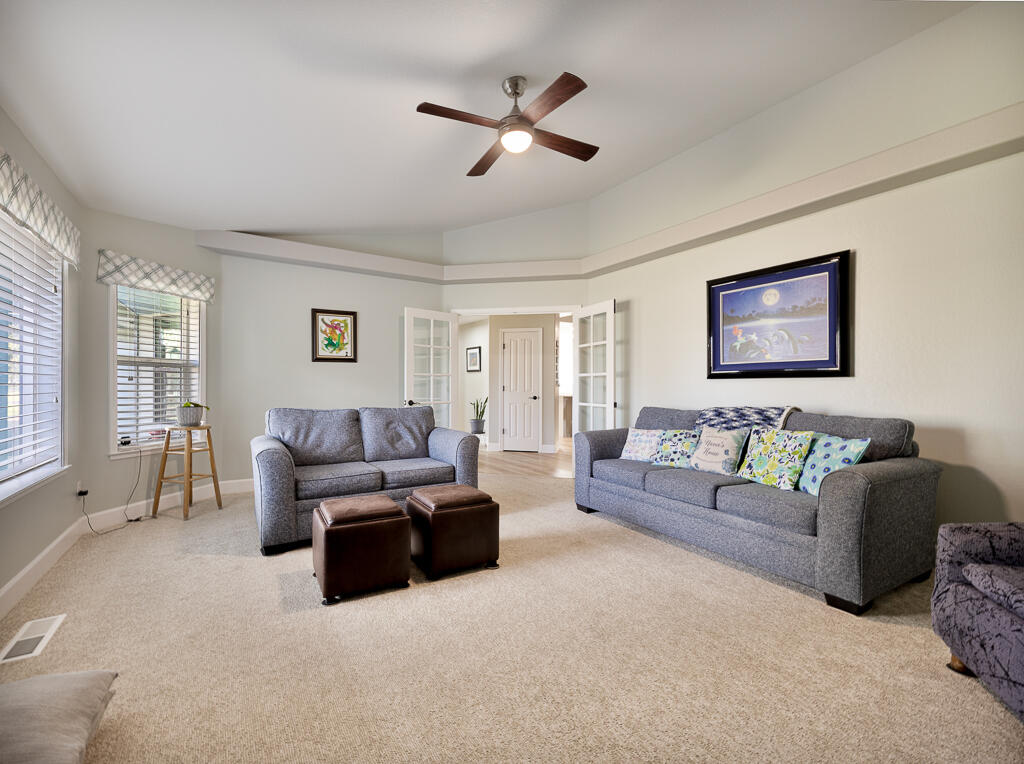 4075 Collier Lane