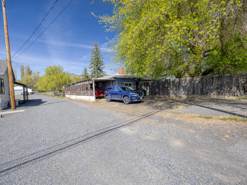 6039 S 6th Street