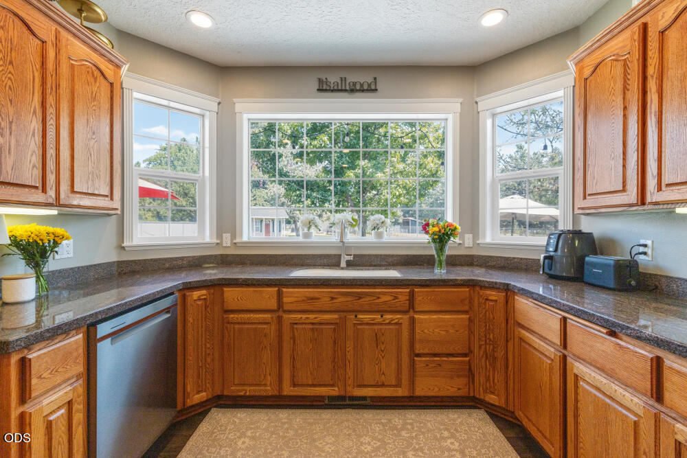 4081 Collier Lane
