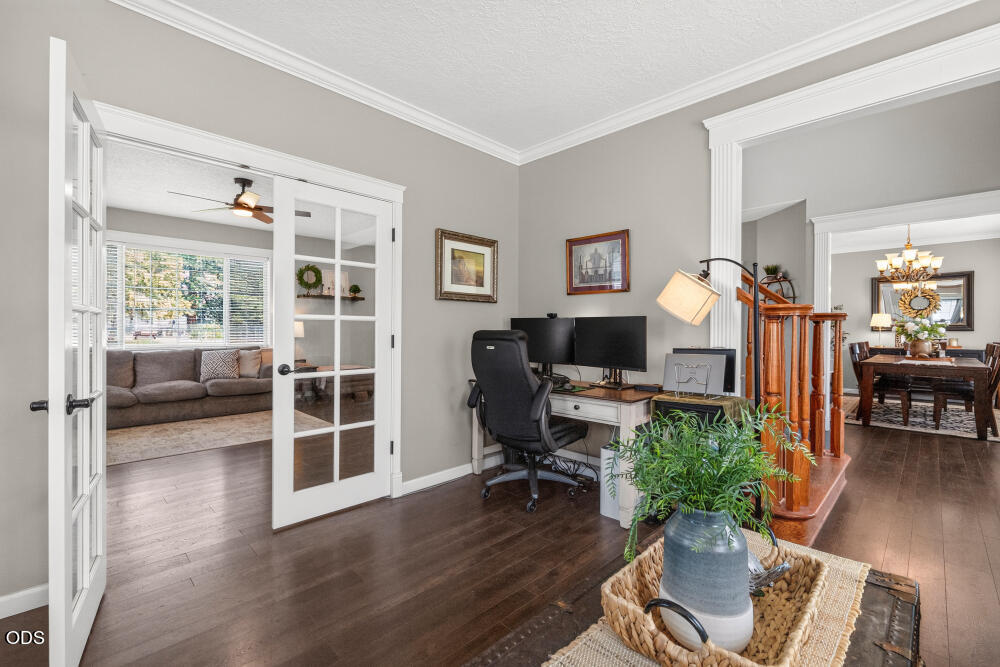 4081 Collier Lane