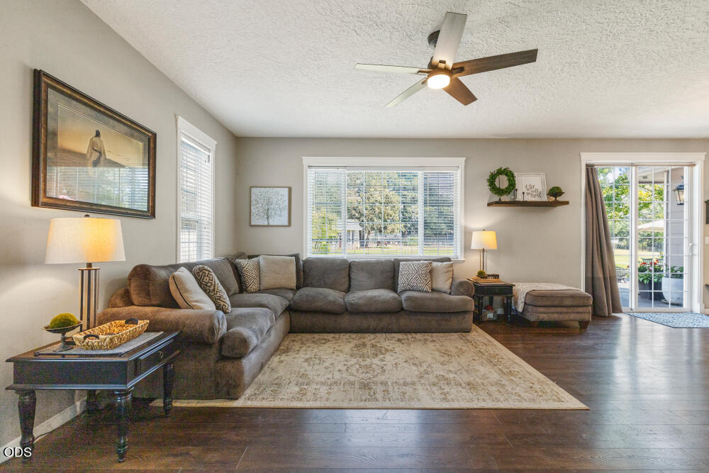 4081 Collier Lane