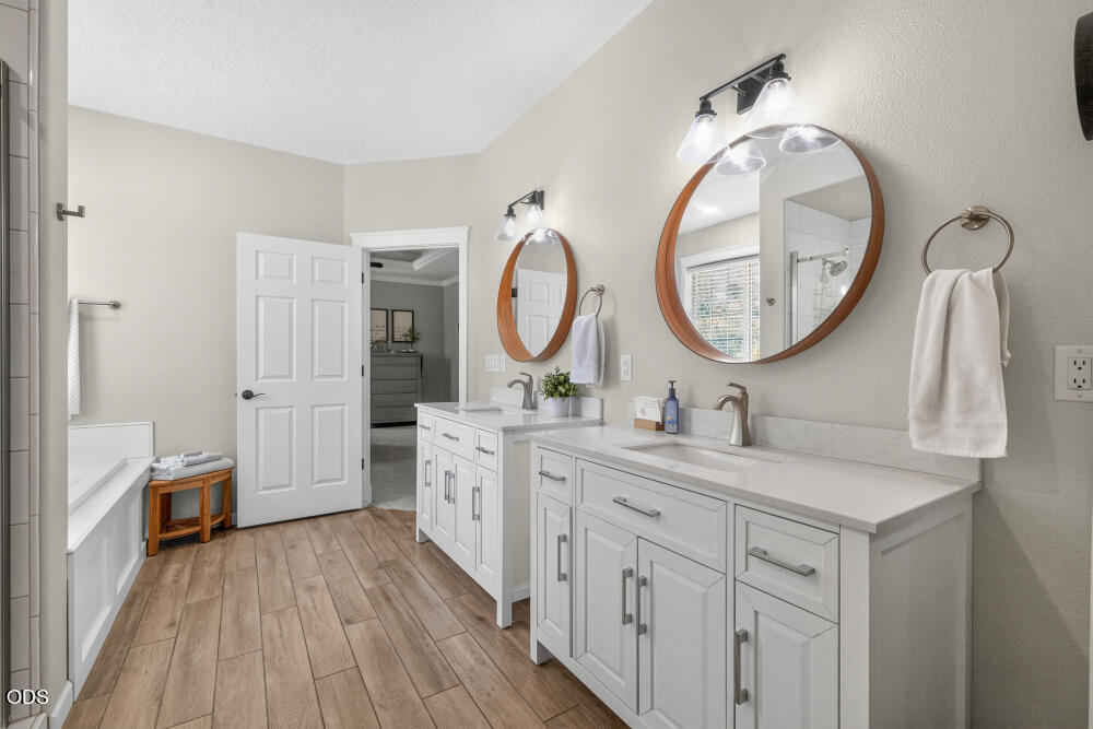 4081 Collier Lane