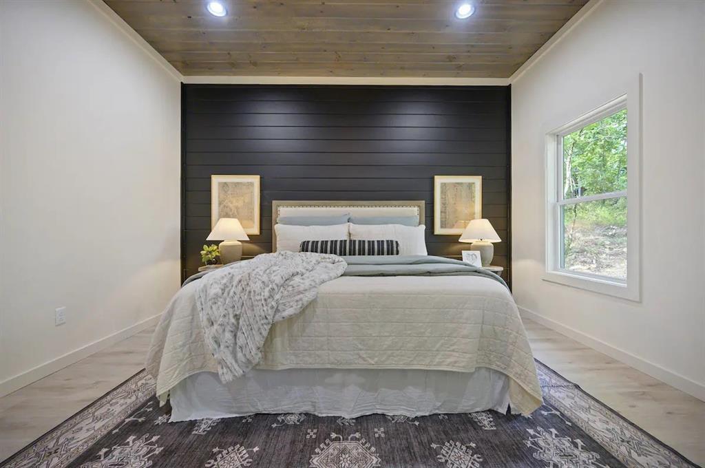 53 Persimmon Leaf Trail