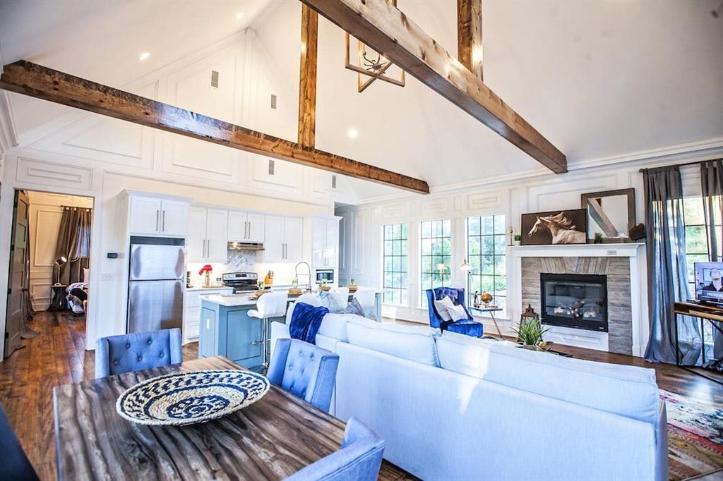 27 Sawtooth Circle