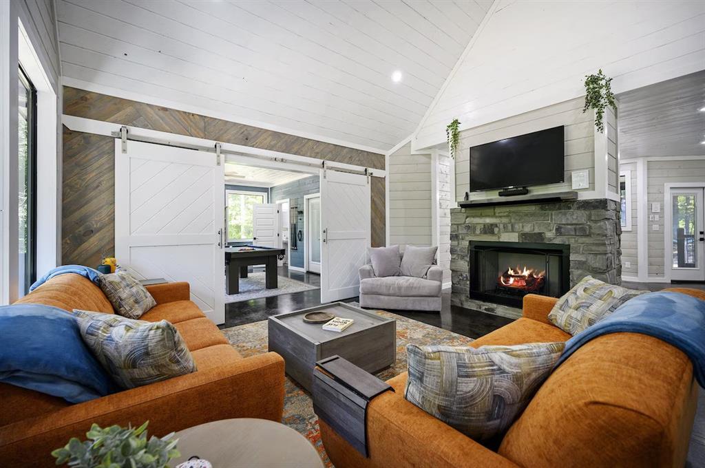 329 Gentry Oak Lane
