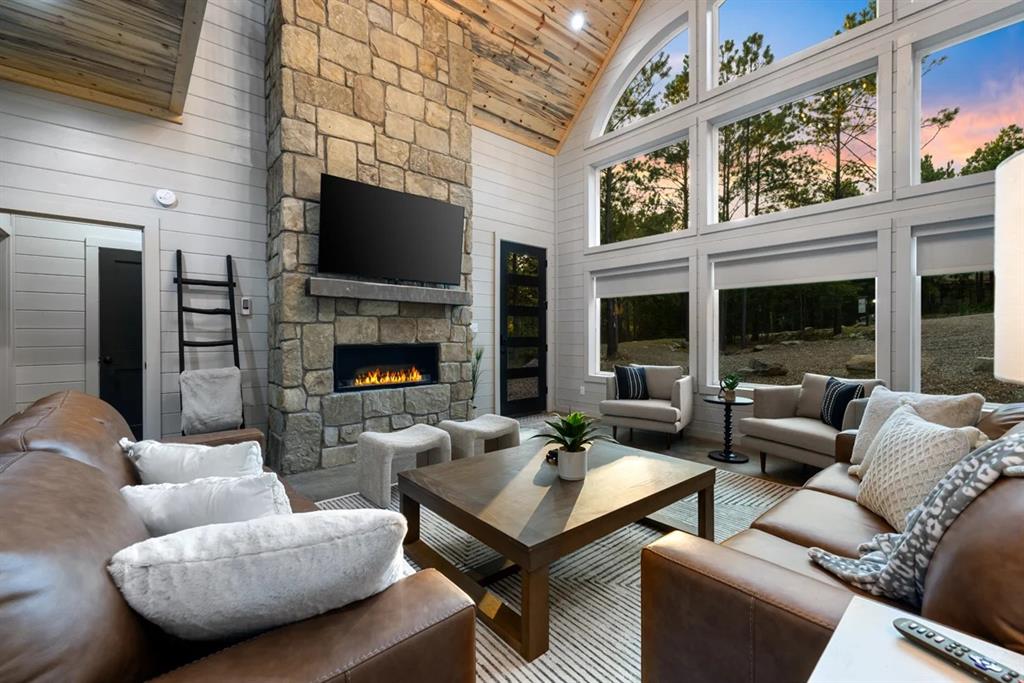 112 Bear Pine Trail