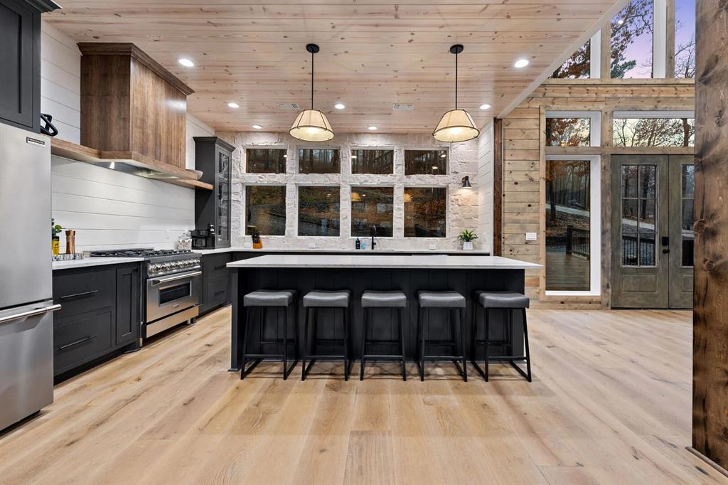 289 Moonshiner Springs Trail