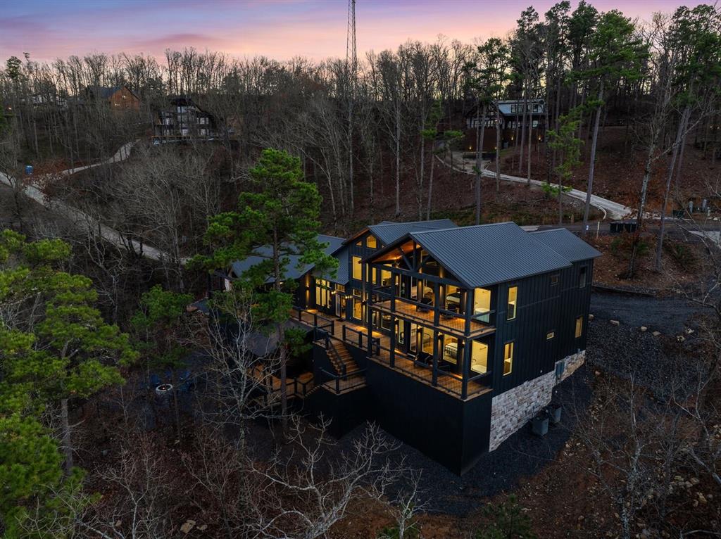 289 Moonshiner Springs Trail