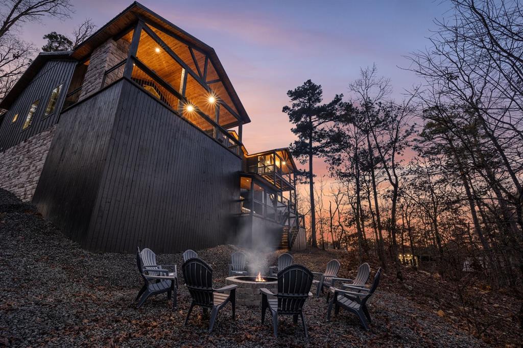 289 Moonshiner Springs Trail