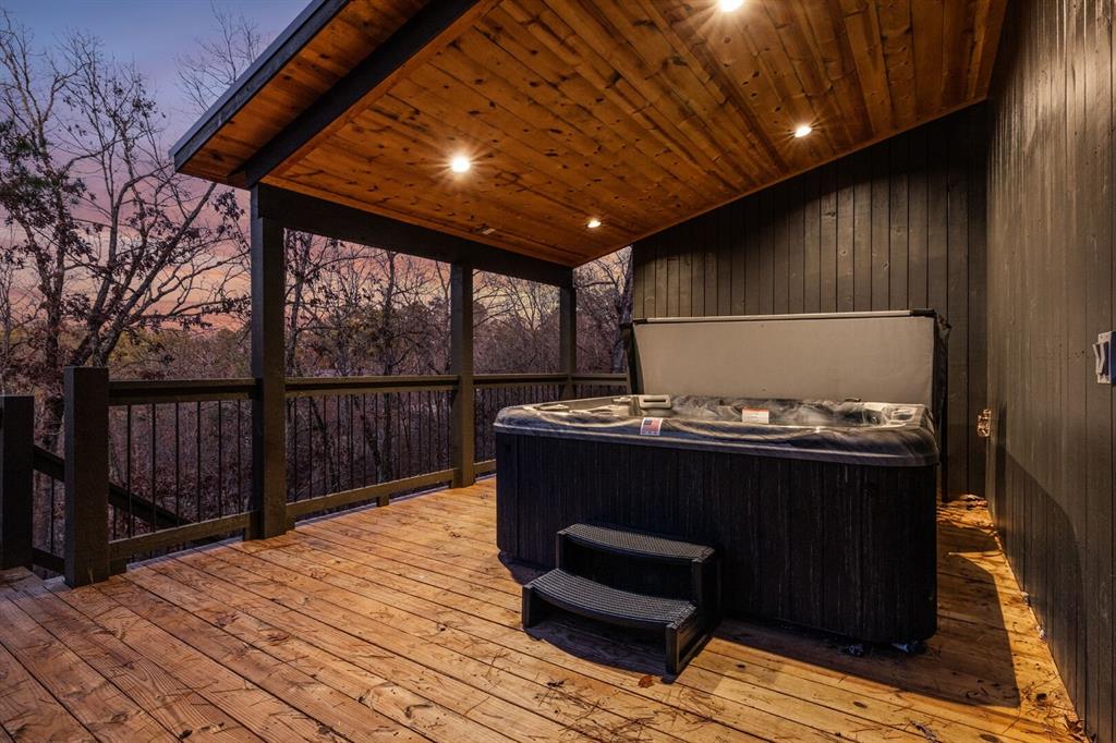 289 Moonshiner Springs Trail