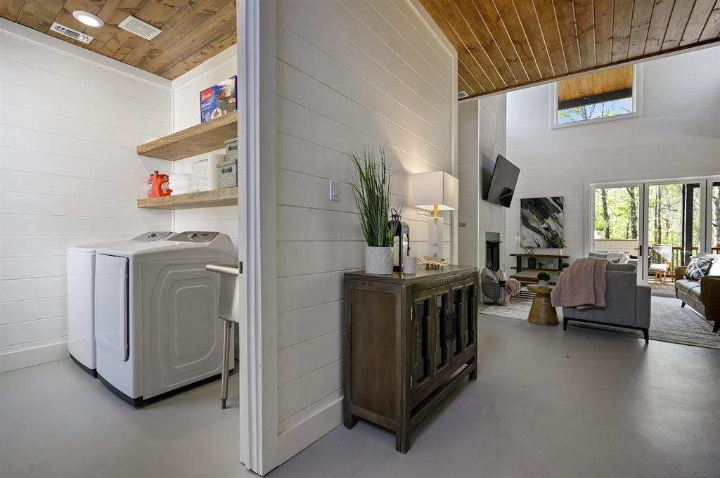 208 Gentry Oak Lane