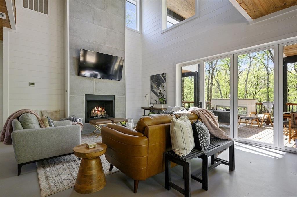 208 Gentry Oak Lane