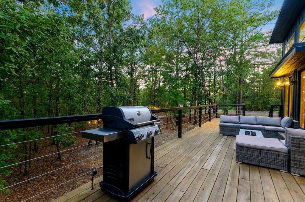 639 Woodland Hills Trail